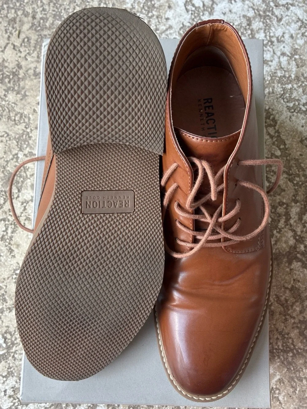 Men's Brown Leather Chukka Boots - Classic Casual. Kenneth Cole Reaction